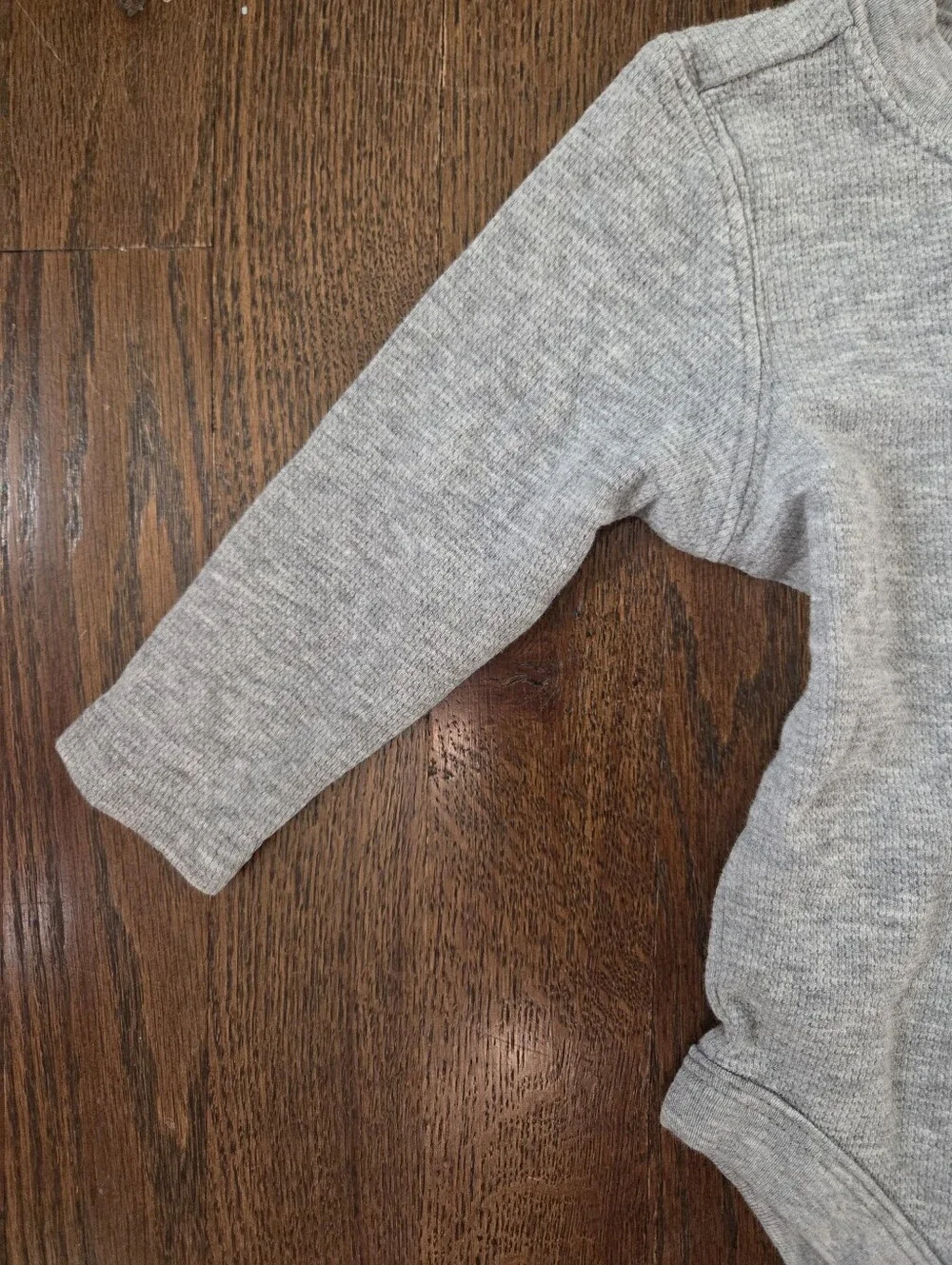 BabyGap Boys 6/9m Grey Thermal Bodysuit